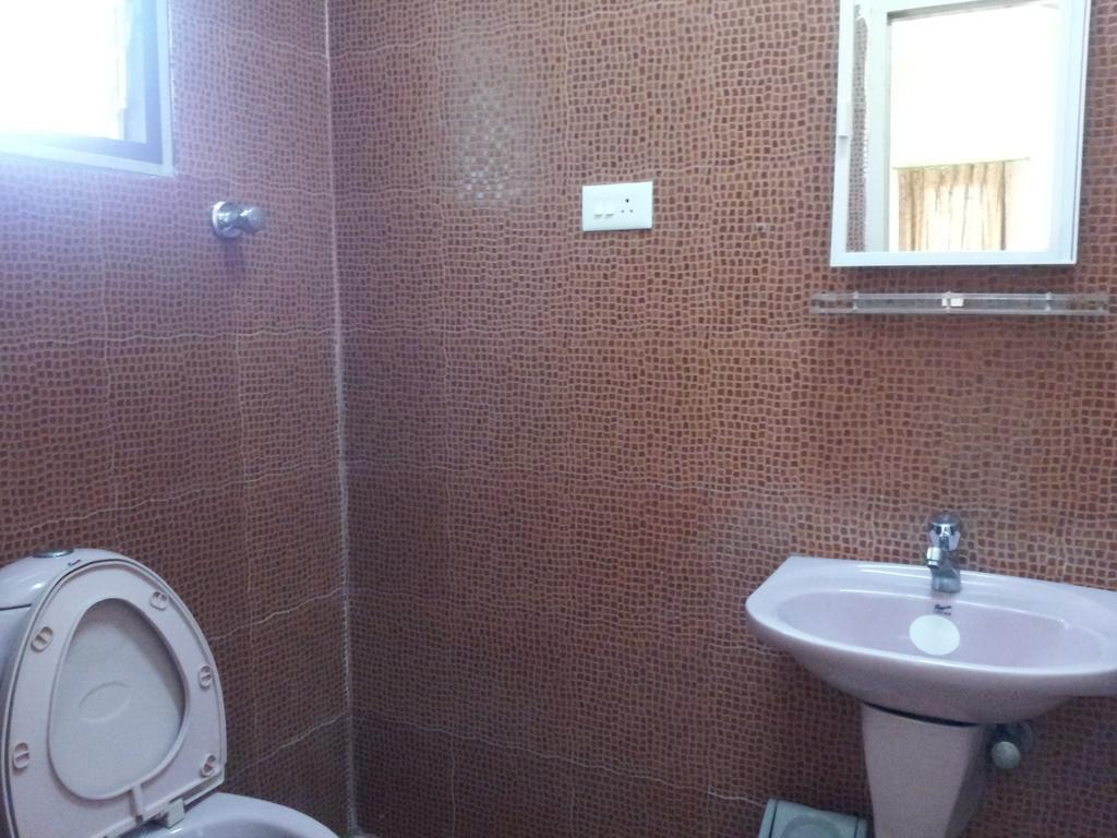 Roshini Serviced Apartments Chennai Room photo