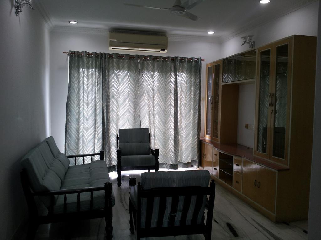 Roshini Serviced Apartments Chennai Exterior photo