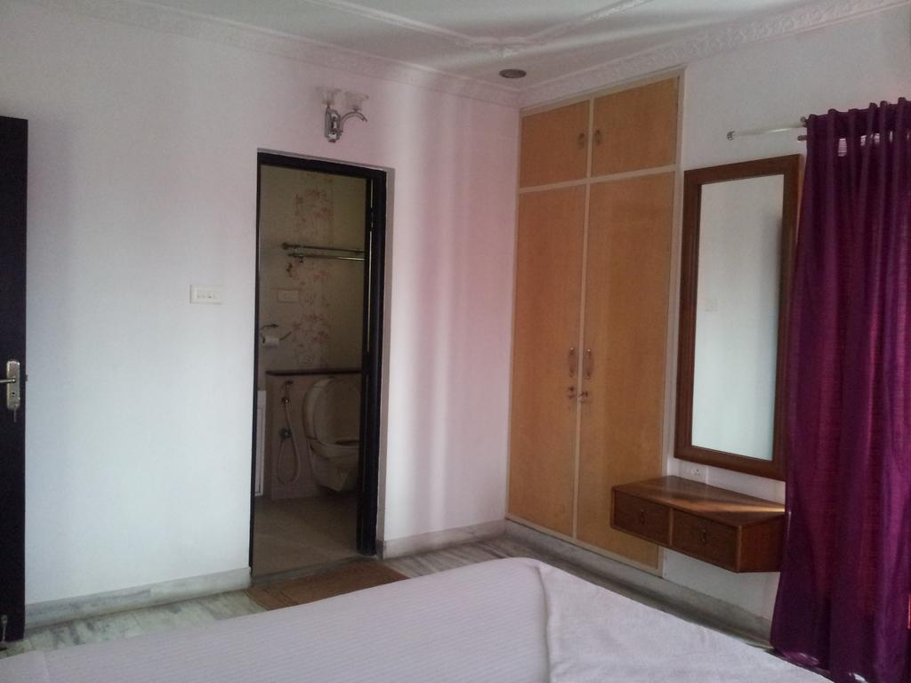 Roshini Serviced Apartments Chennai Exterior photo